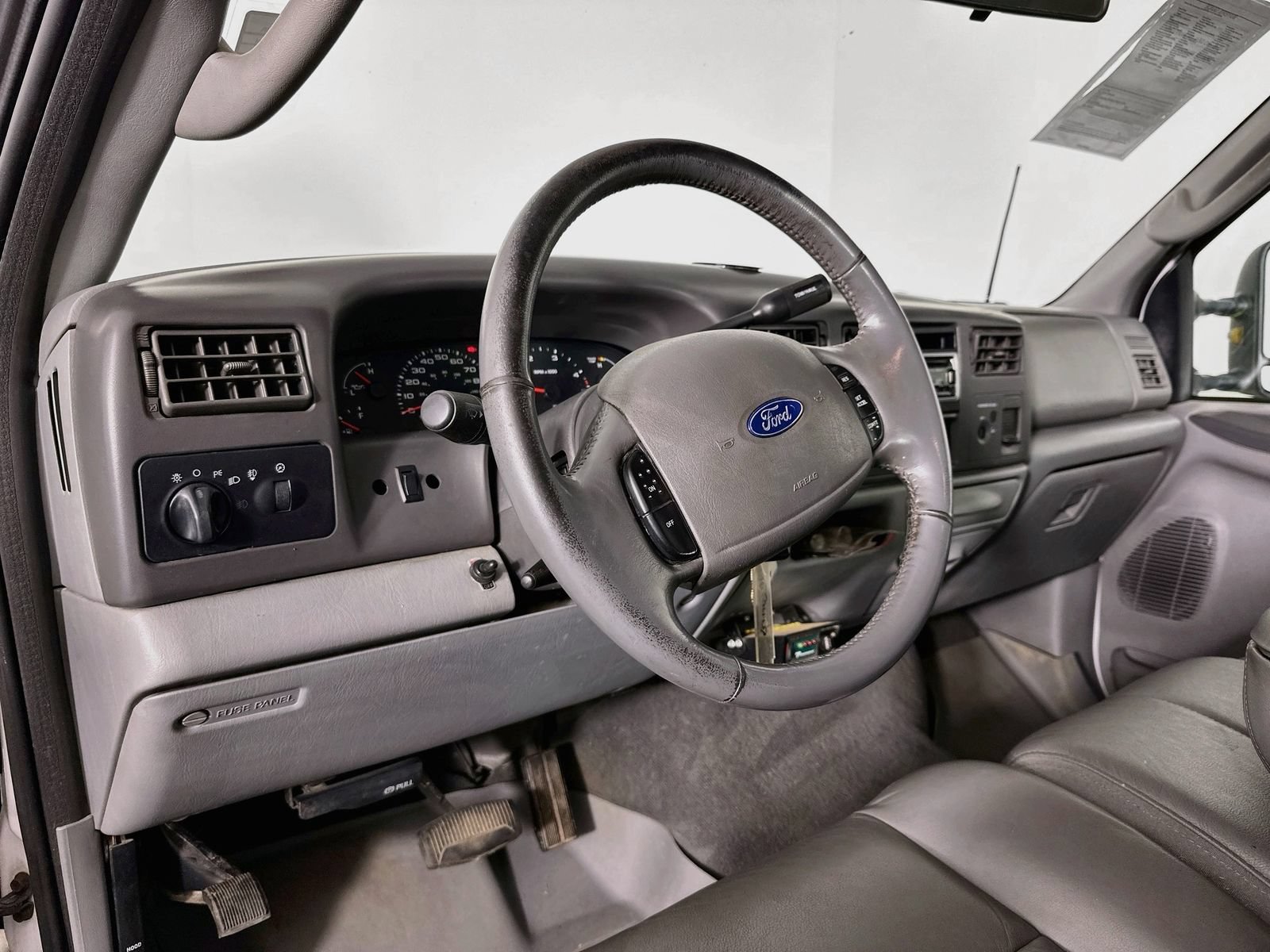 Used 2004 Ford F250 Lariat AWD/4WD image 10