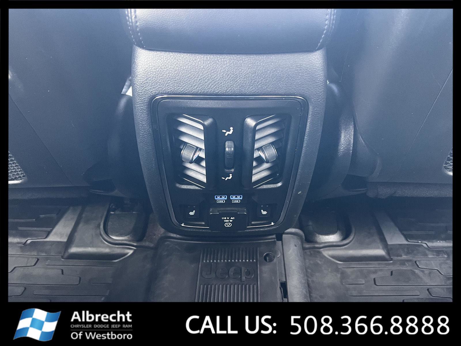 Used 2018 Jeep Grand Cherokee Limited AWD/4WD image 24