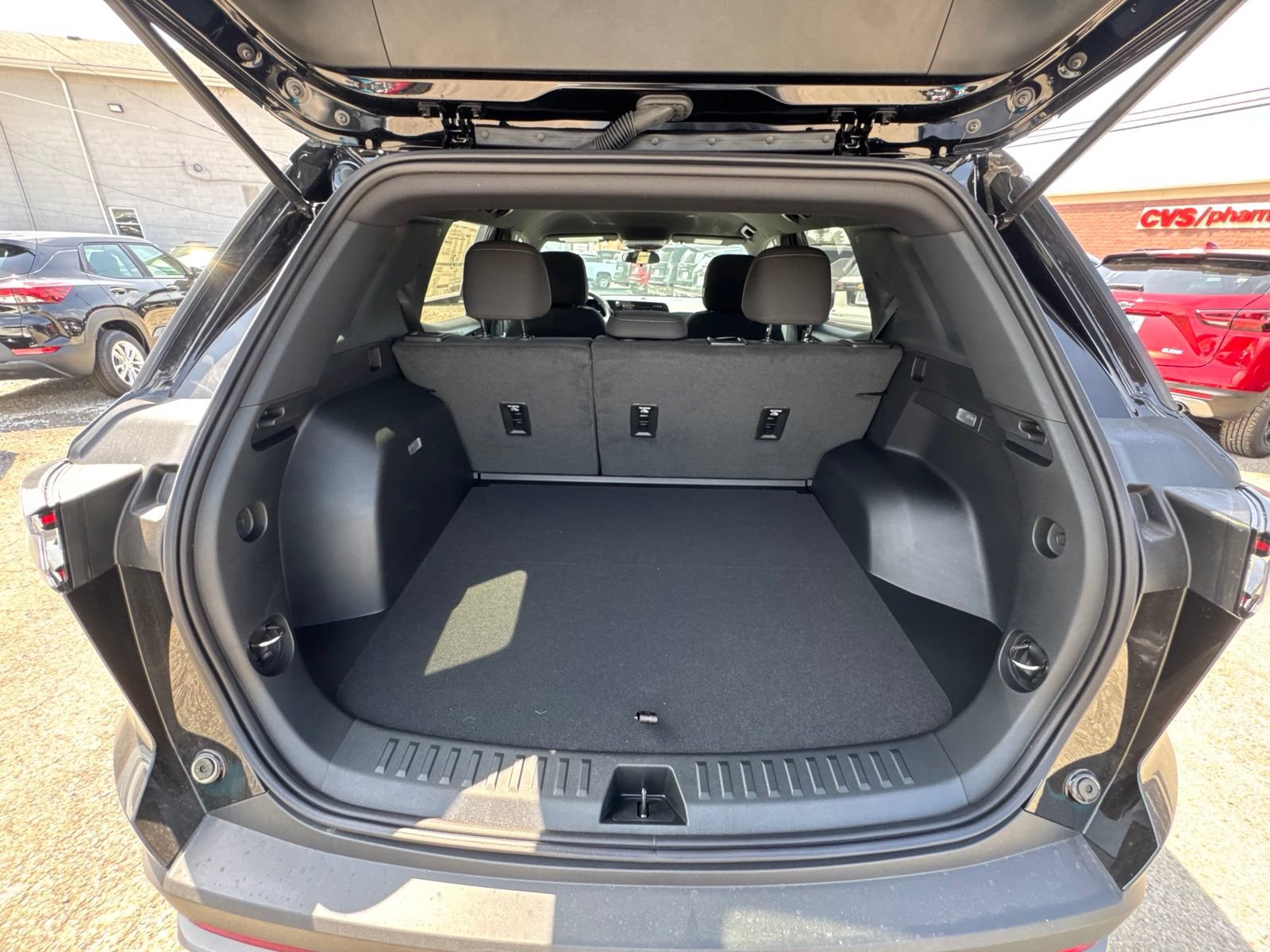 New 2027 Chevrolet Equinox LT AWD/4WD image 28
