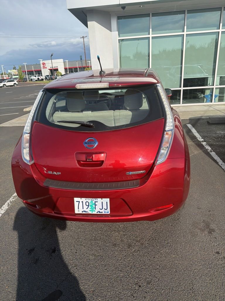 Used 2011 Nissan Leaf w/ Protection Pkg FWD image 5
