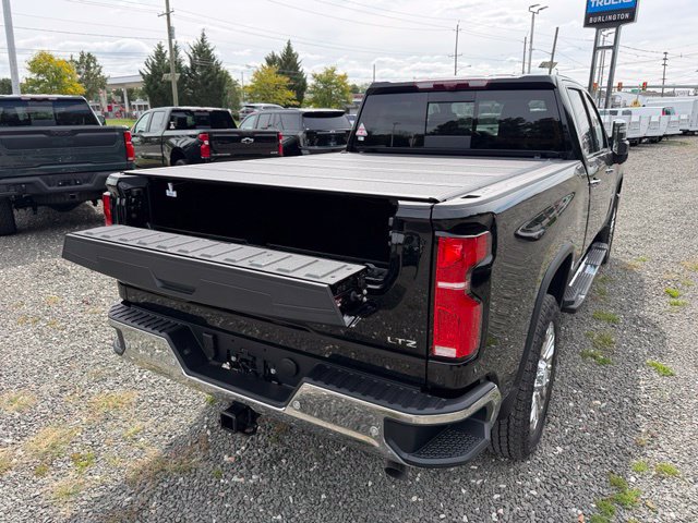 New 2026 Chevrolet Silverado 2500 LTZ w/ LTZ Convenience Package AWD/4WD image 11