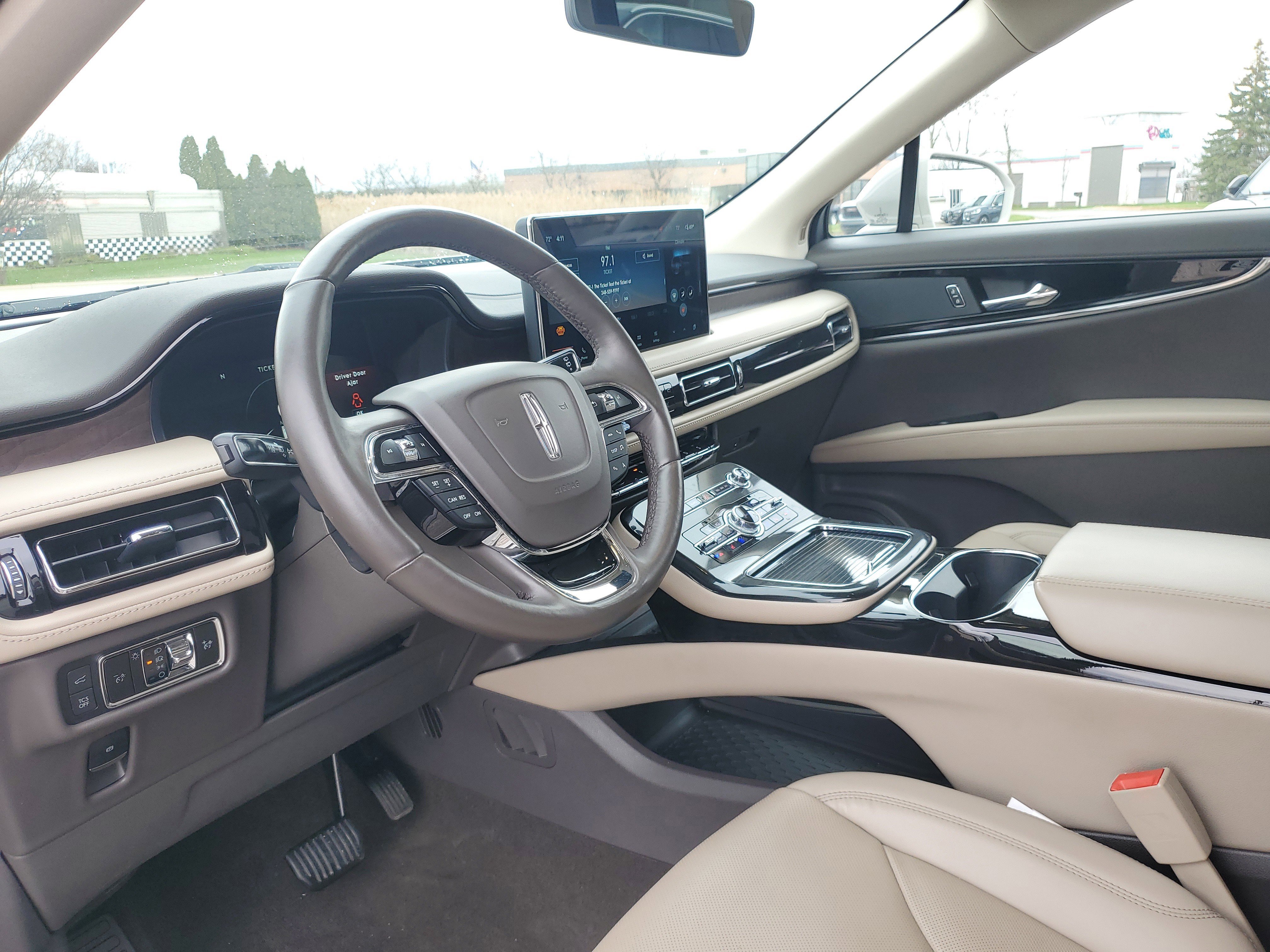 Certified 2022 Lincoln Nautilus Reserve AWD/4WD image 12