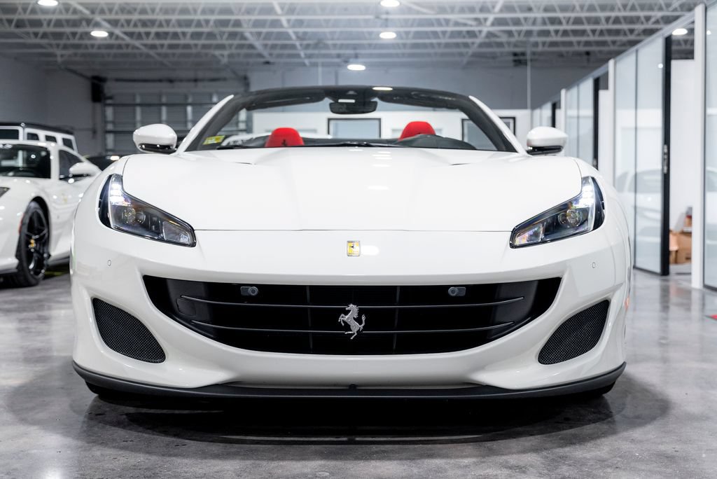 Used 2020 Ferrari Portofino RWD image 27