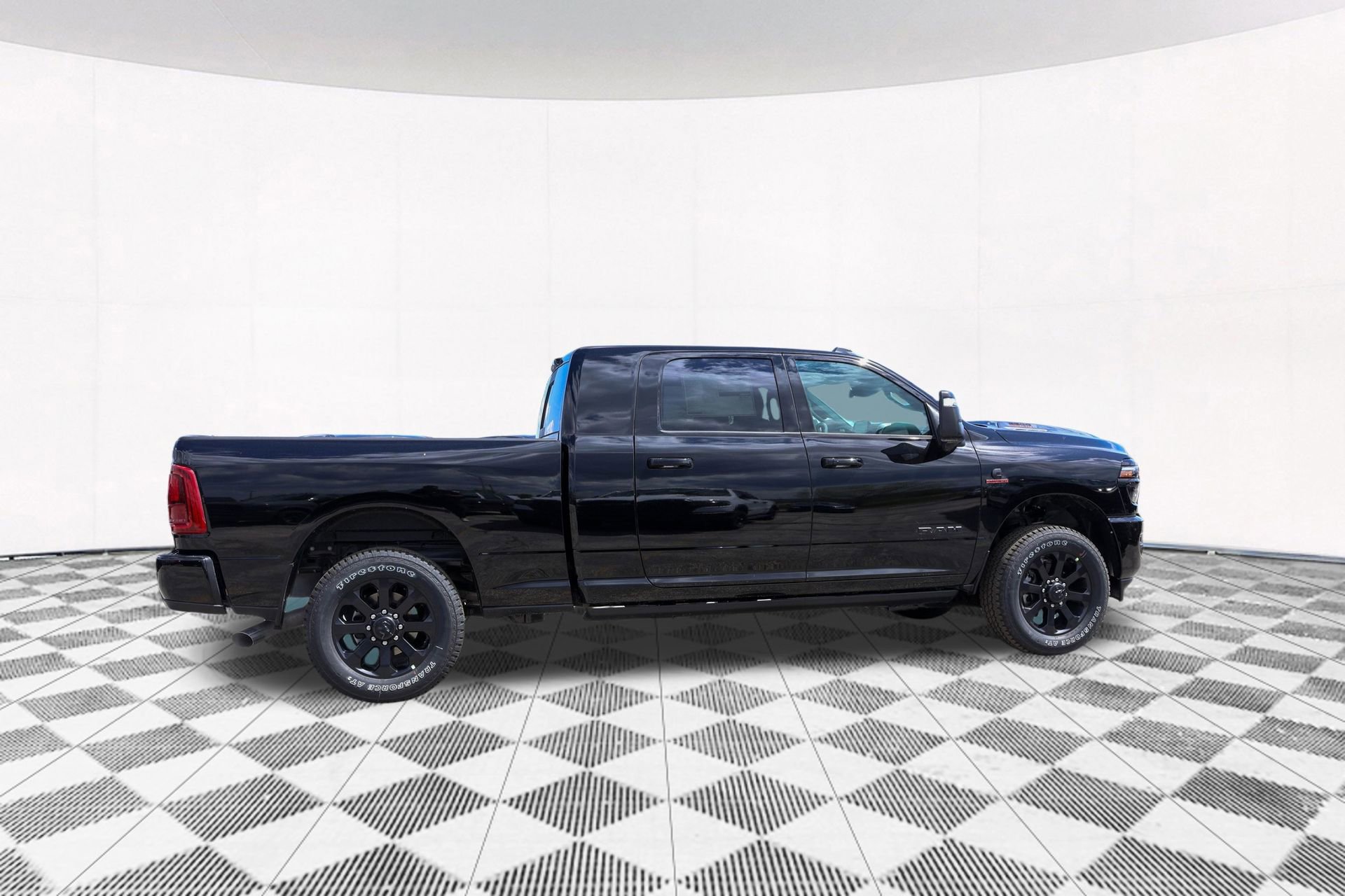 New 2026 RAM 2500 Laramie AWD/4WD image 11