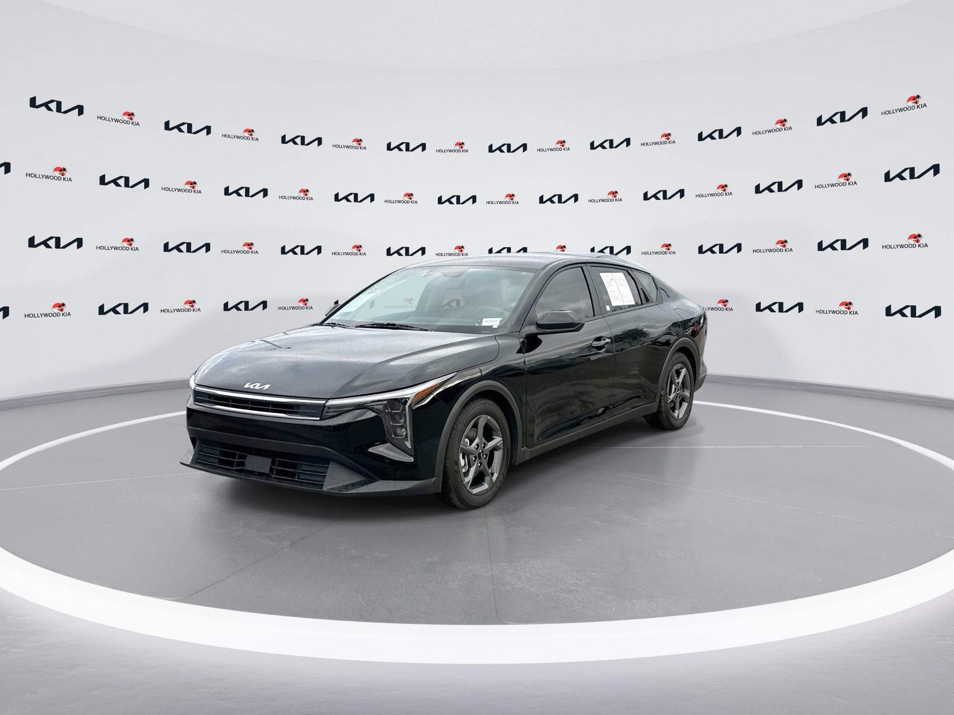 Certified 2025 Kia K4 LXS image 4