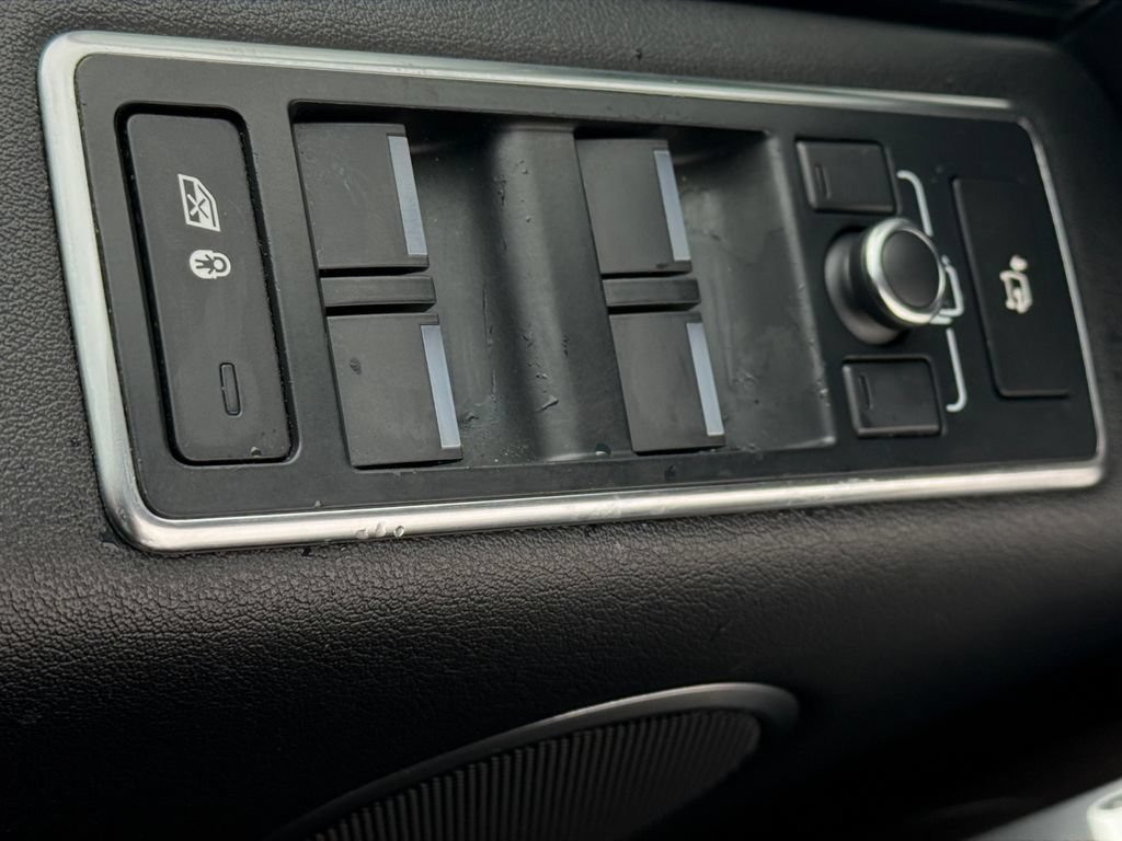 Used 2016 Land Rover Range Rover HSE AWD/4WD image 11