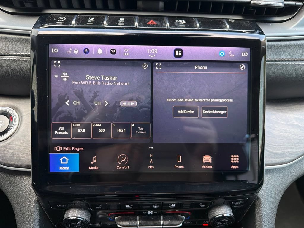 Certified 2023 Jeep Grand Cherokee Limited w/ Luxury Tech Group II AWD/4WD image 76