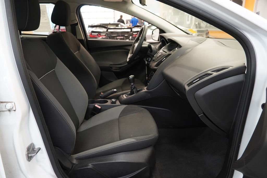Used 2012 Ford Focus S FWD image 31