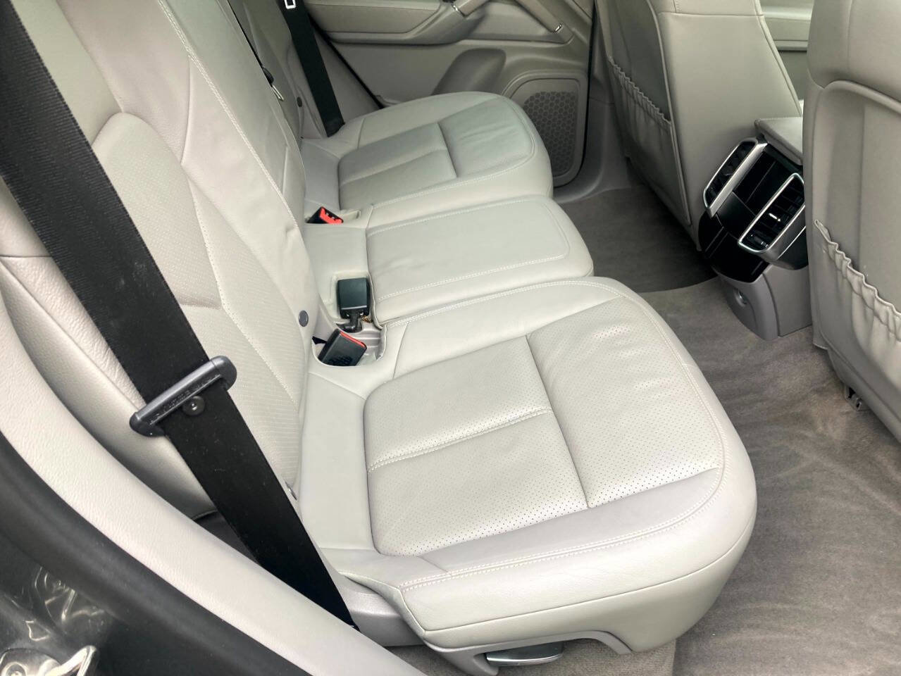 Used 2014 Porsche Cayenne AWD/4WD image 33