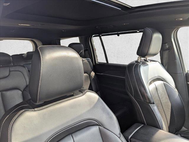 Used 2024 Jeep Grand Cherokee L Limited w/ Luxury Tech Group II image 20