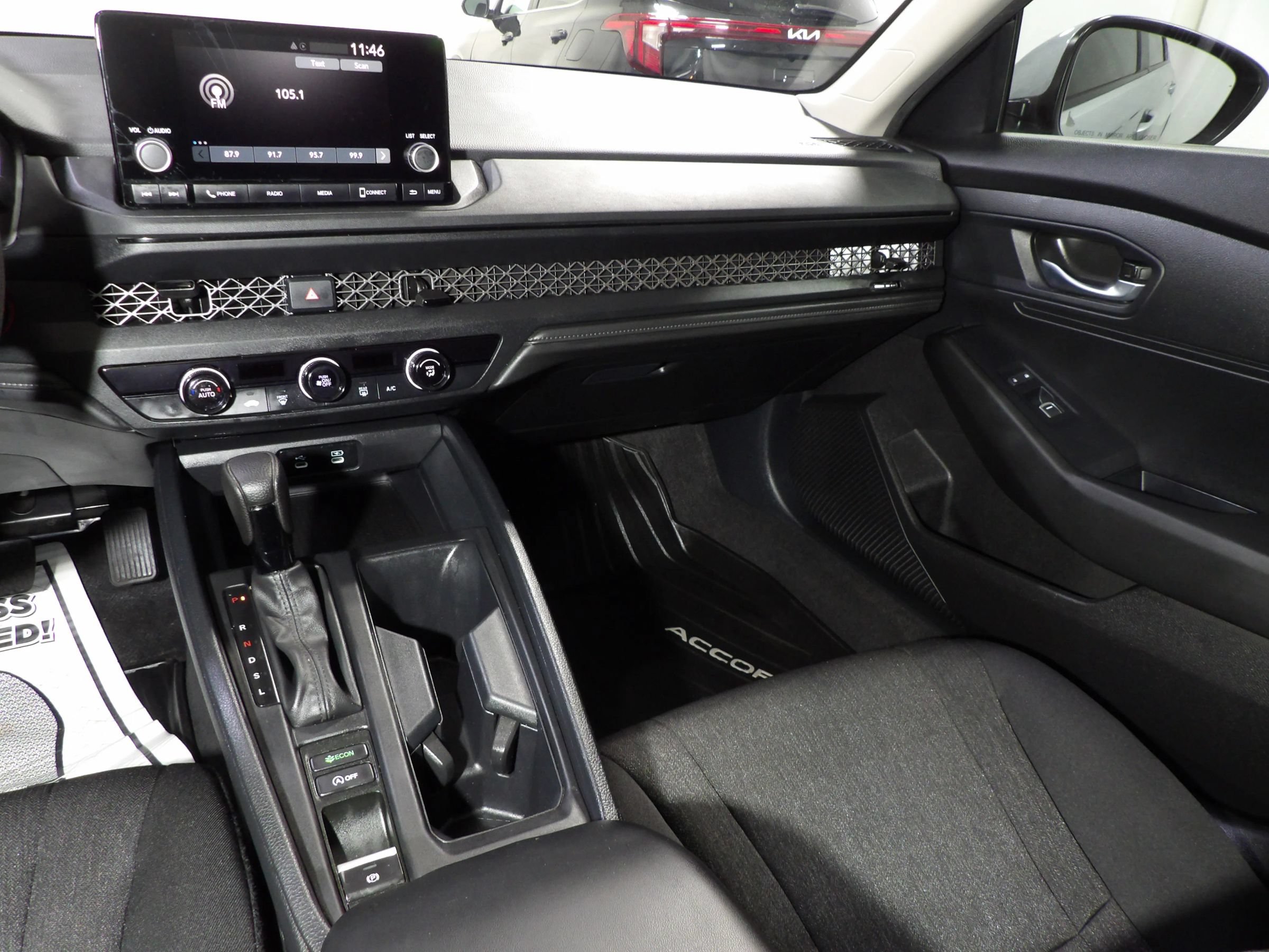 Used 2025 Honda Accord LX image 11