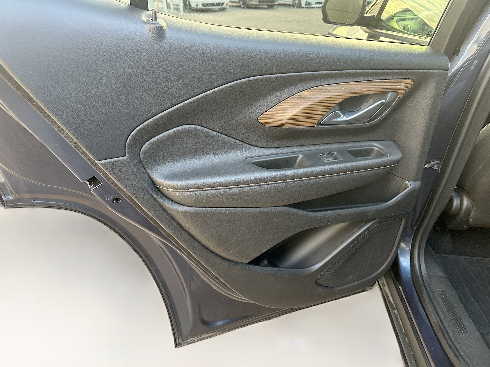 Used 2018 GMC Terrain SLE image 24