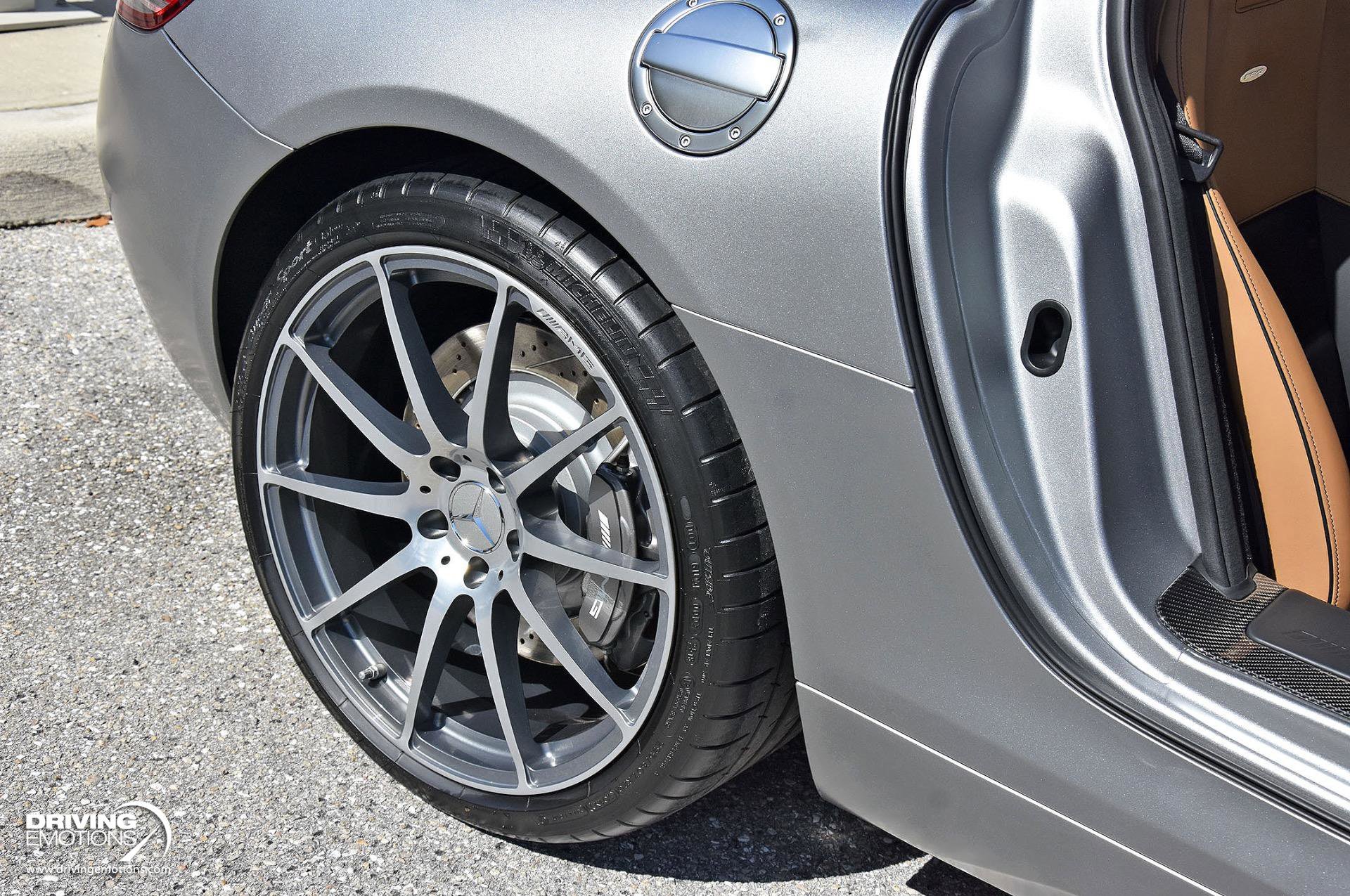 Used 2011 Mercedes-Benz SLS AMG Coupe image 14