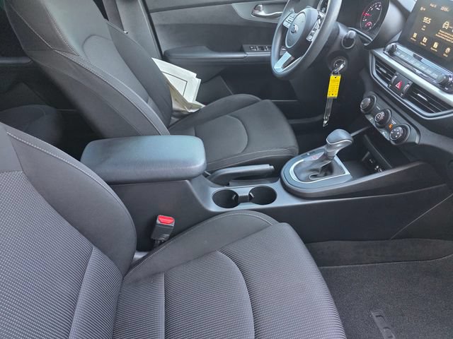 Used 2021 Kia Forte LXS FWD image 18