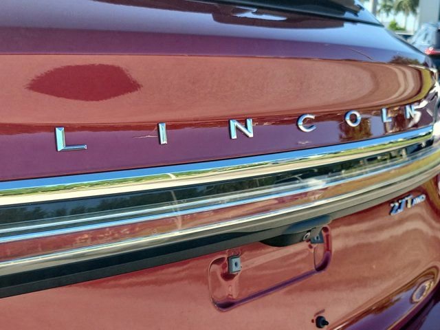 Certified 2019 Lincoln Nautilus Reserve image 12