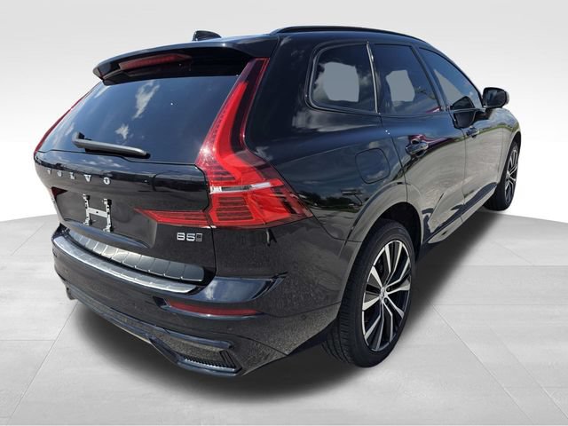 Used 2025 Volvo XC60 B5 Plus w/ Protection Package Premier AWD/4WD image 3