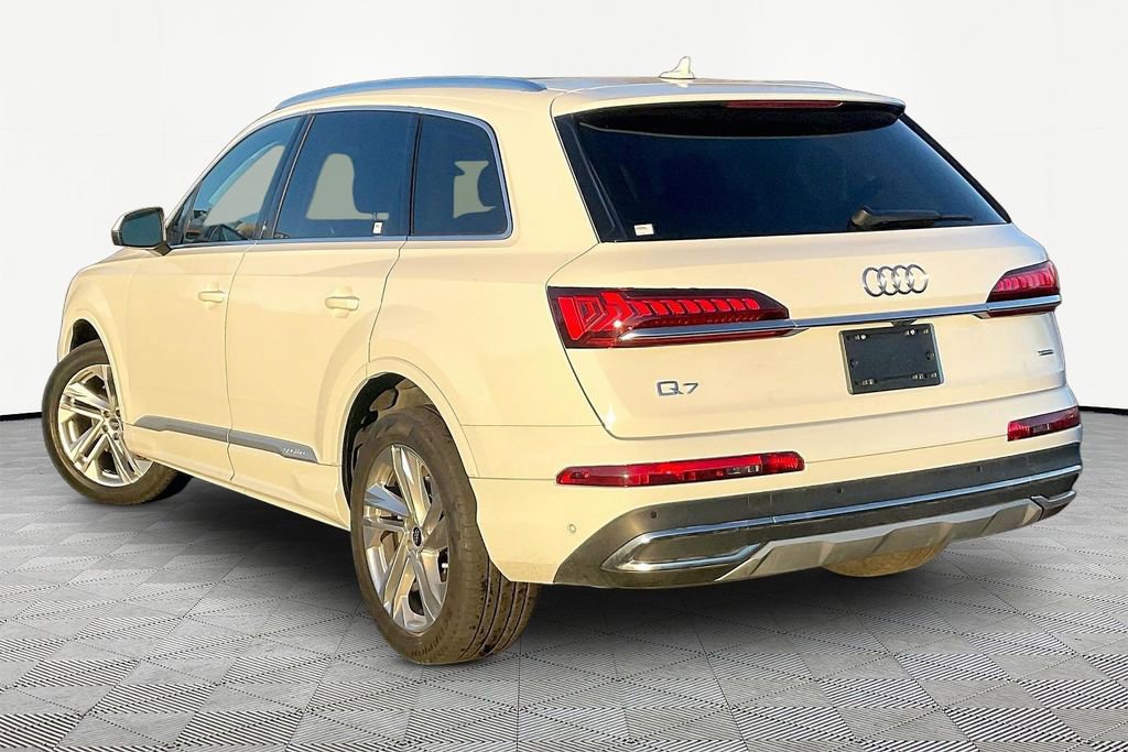 Used 2023 Audi Q7 3.0T Premium w/ Convenience Package image 4