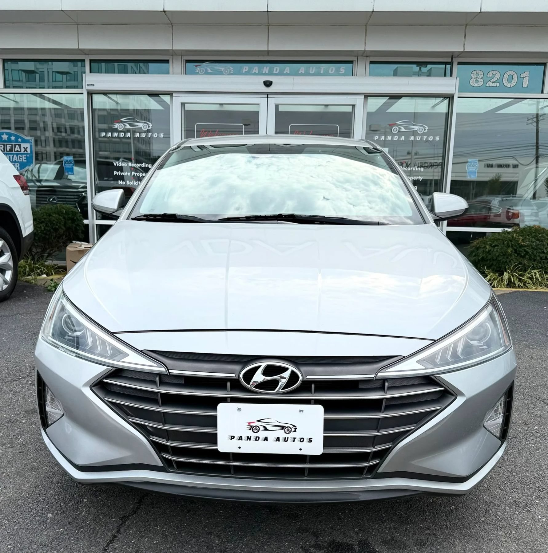 Used 2020 Hyundai Elantra SEL w/ Cargo Package (C1) FWD image 2