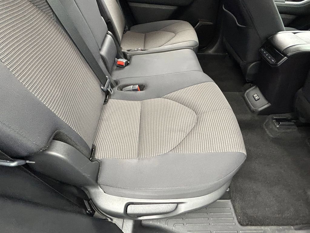 Used 2024 Toyota Highlander LE image 67