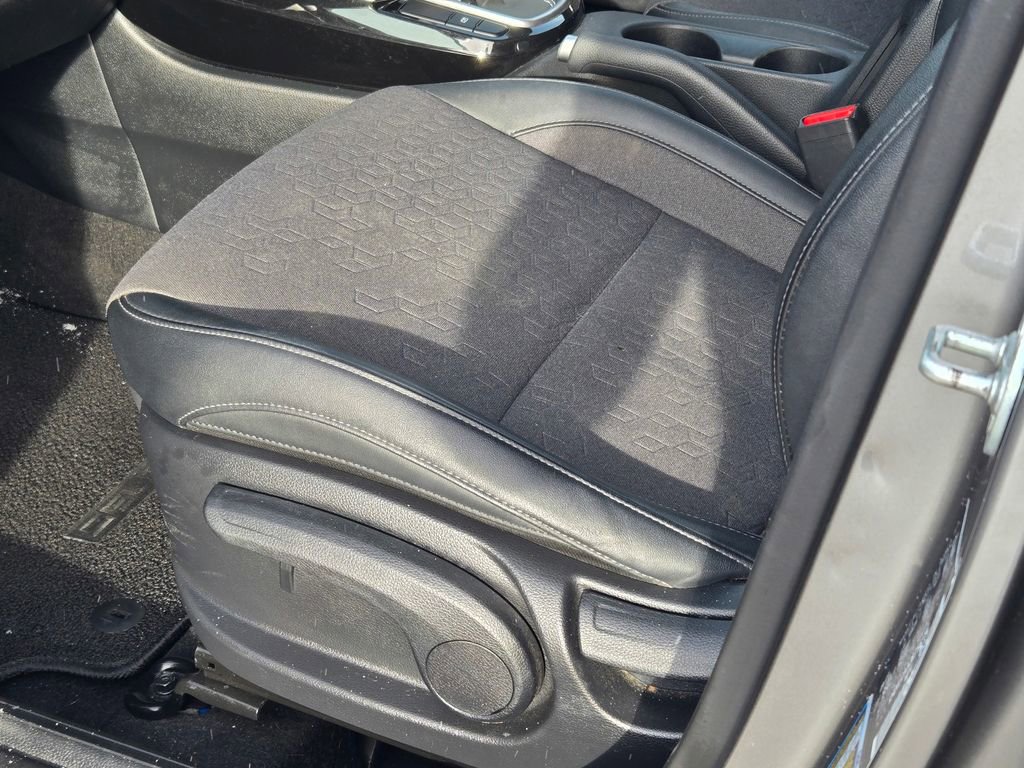 Used 2024 Kia Seltos S image 29