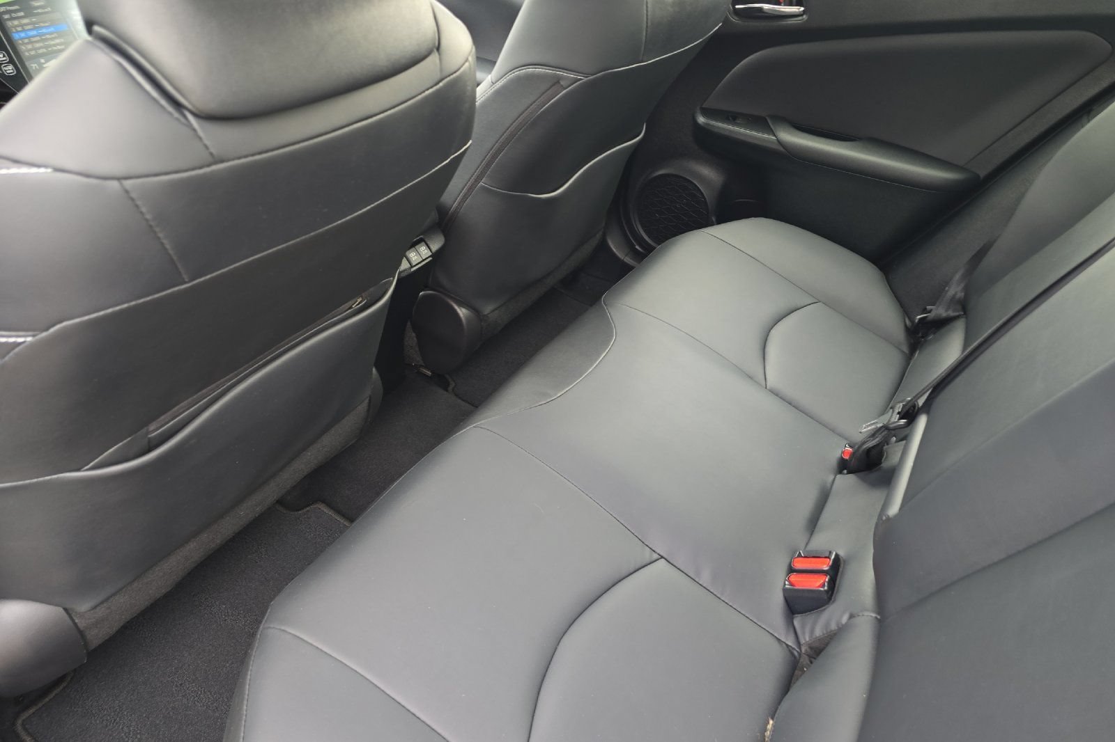 Used 2021 Toyota Prius Prime Limited w/ Carpet Mat Package (TMS) FWD image 9