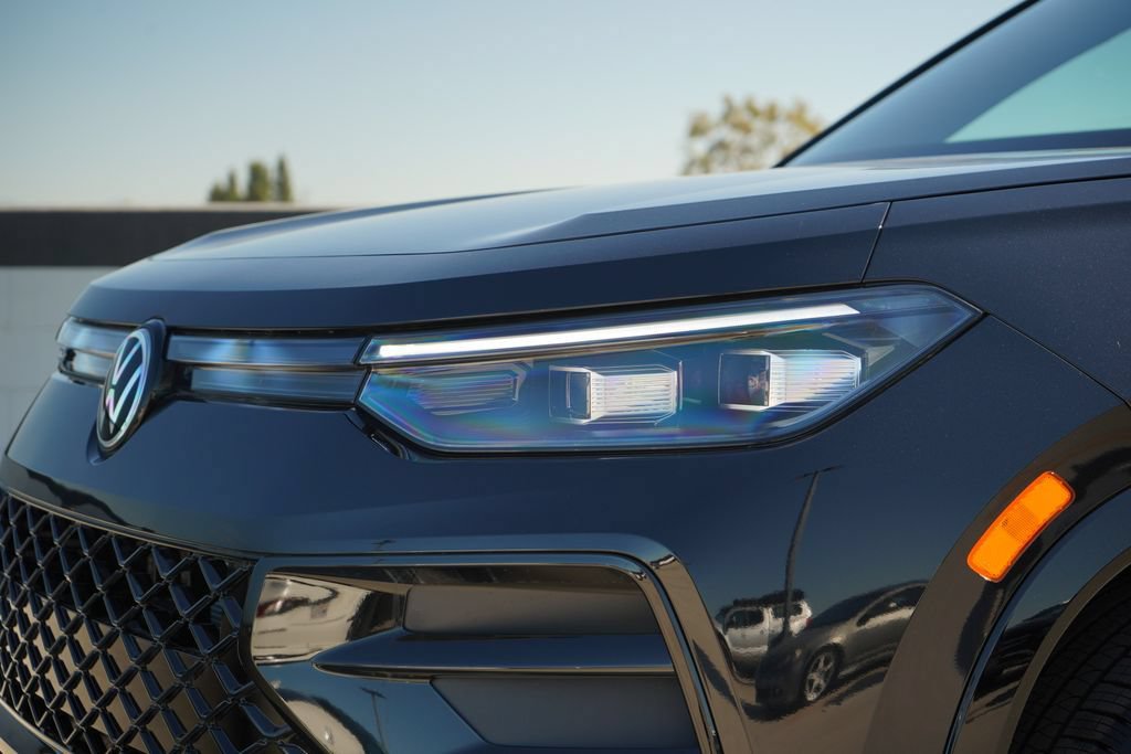 New 2026 Volkswagen Tiguan SE R-Line AWD/4WD image 9