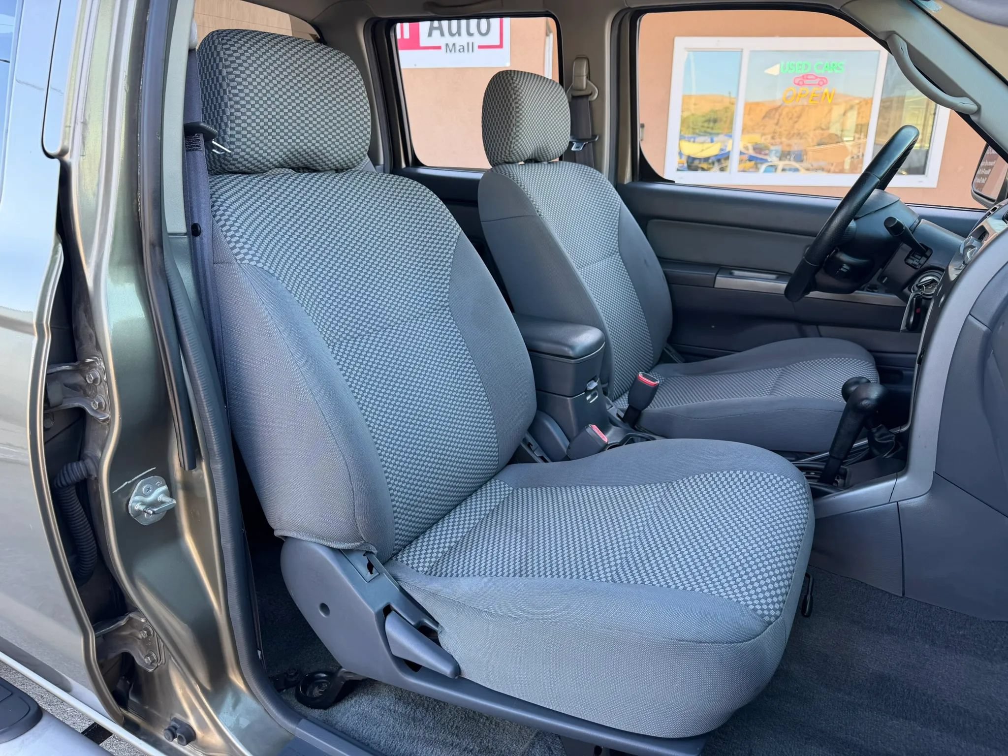 Used 2002 Nissan Frontier SE AWD/4WD image 22