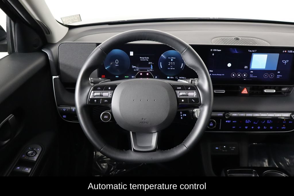 Used 2025 Hyundai Ioniq 5 SE RWD image 7