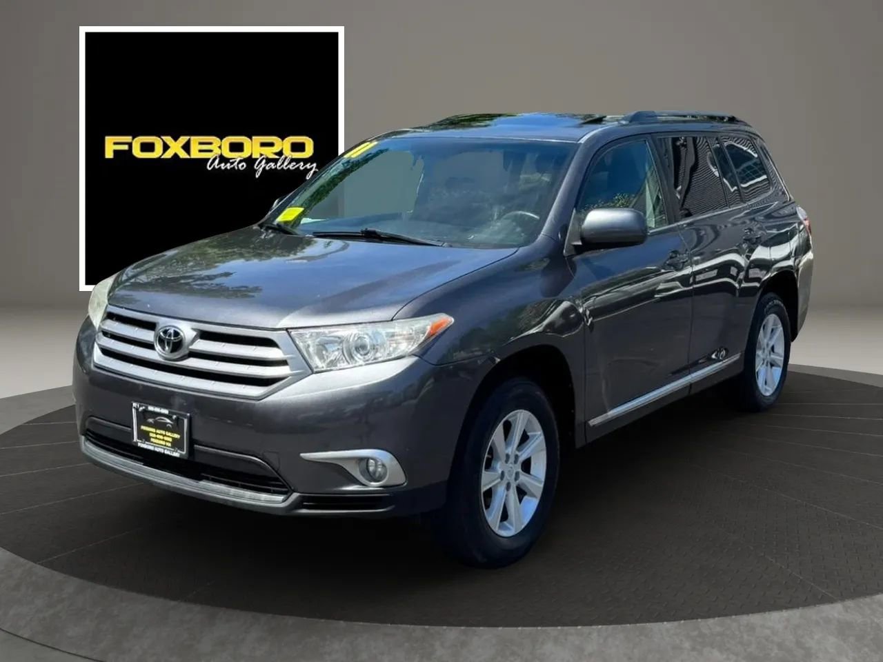 Used 2011 Toyota Highlander SE w/ Tow Pkg AWD/4WD image 1