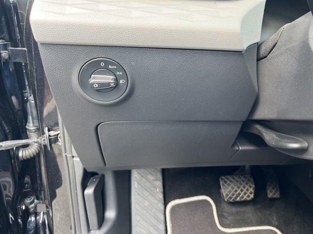 Used 2023 Volkswagen Taos S image 31