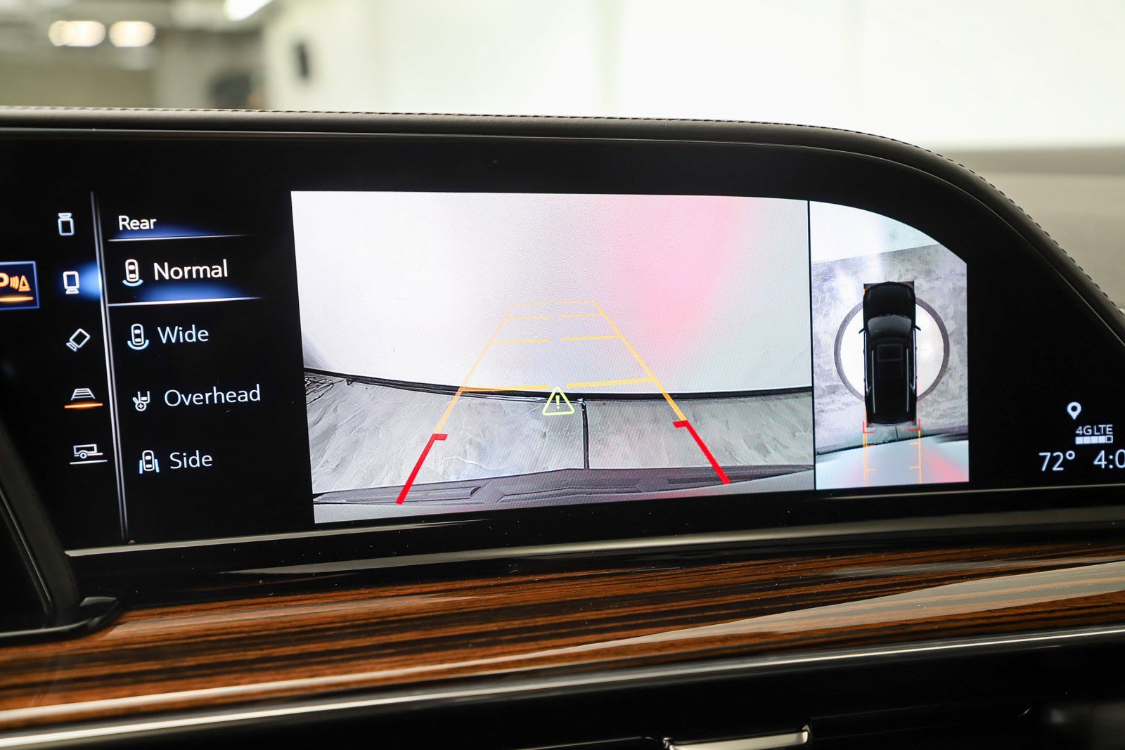 Used 2021 Cadillac Escalade Premium Luxury AWD/4WD image 33