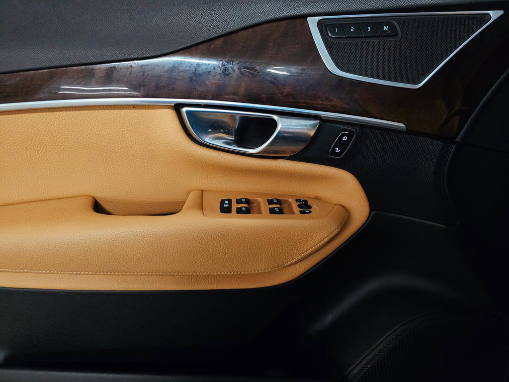 Used 2019 Volvo XC90 T6 Momentum w/ Advanced Package AWD/4WD image 17