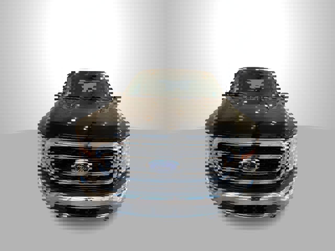 Used 2022 Ford F150 XLT w/ XTR Package image 3