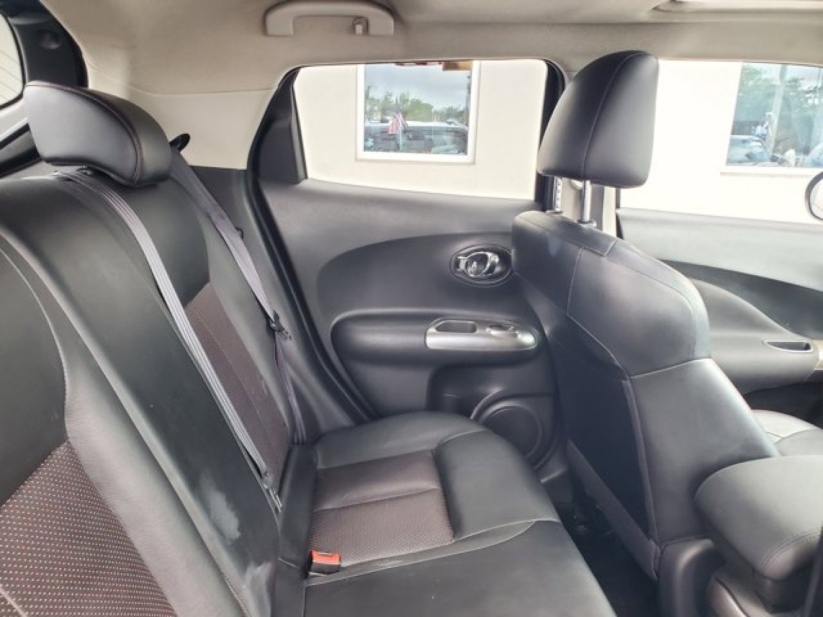 Used 2014 Nissan Juke SL AWD/4WD image 29