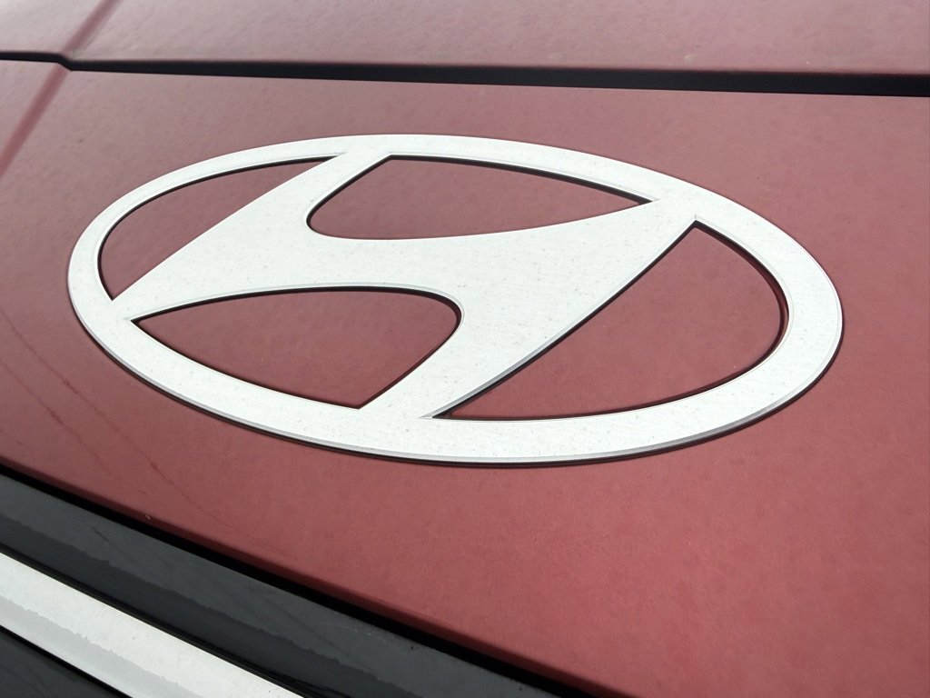 New 2025 Hyundai Elantra Limited image 29