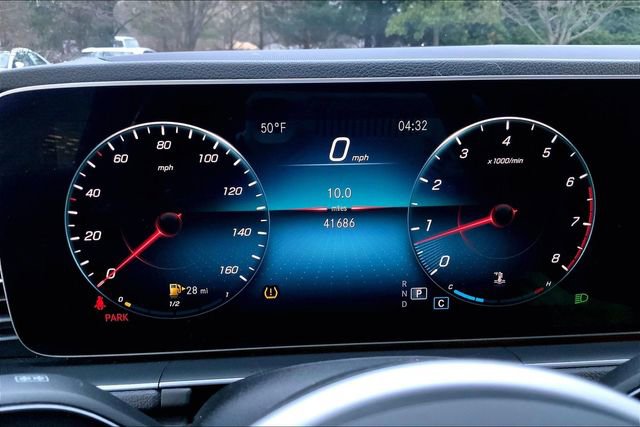 Used 2020 Mercedes-Benz GLE 350 4MATIC w/ Premium Package image 25