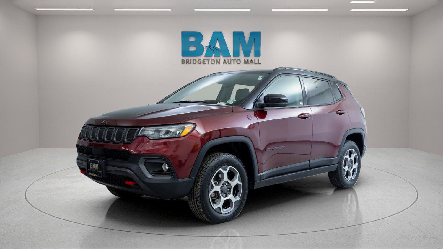 Used 2022 Jeep Compass Trailhawk w/ Sun and Sound Group image 3