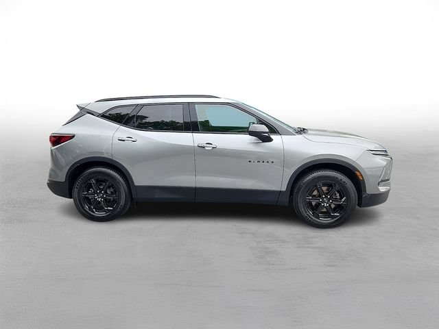 Used 2024 Chevrolet Blazer LT w/ Convenience Package FWD image 7