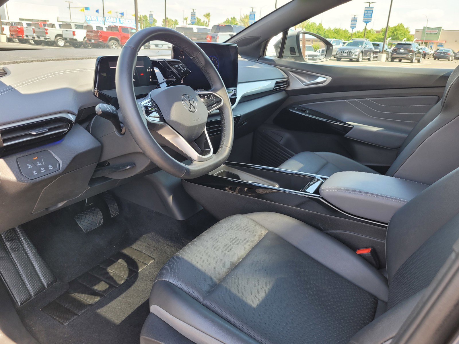 Used 2023 Volkswagen ID.4 Pro S image 9