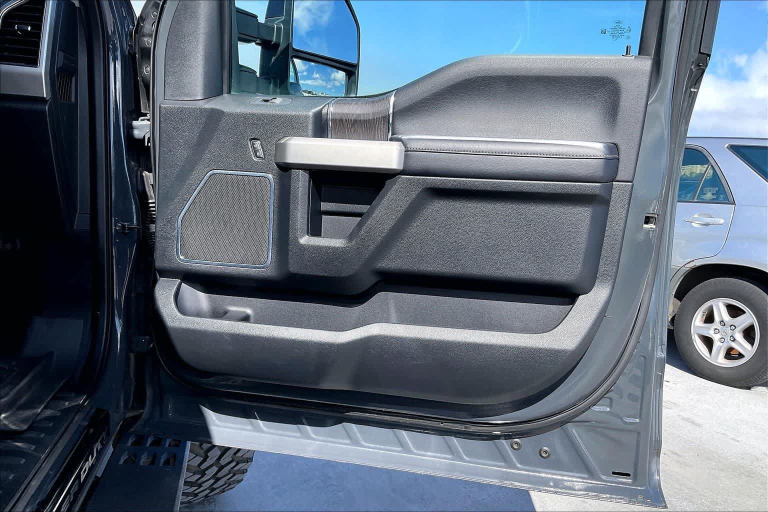 Used 2021 Ford F250 Lariat AWD/4WD image 28