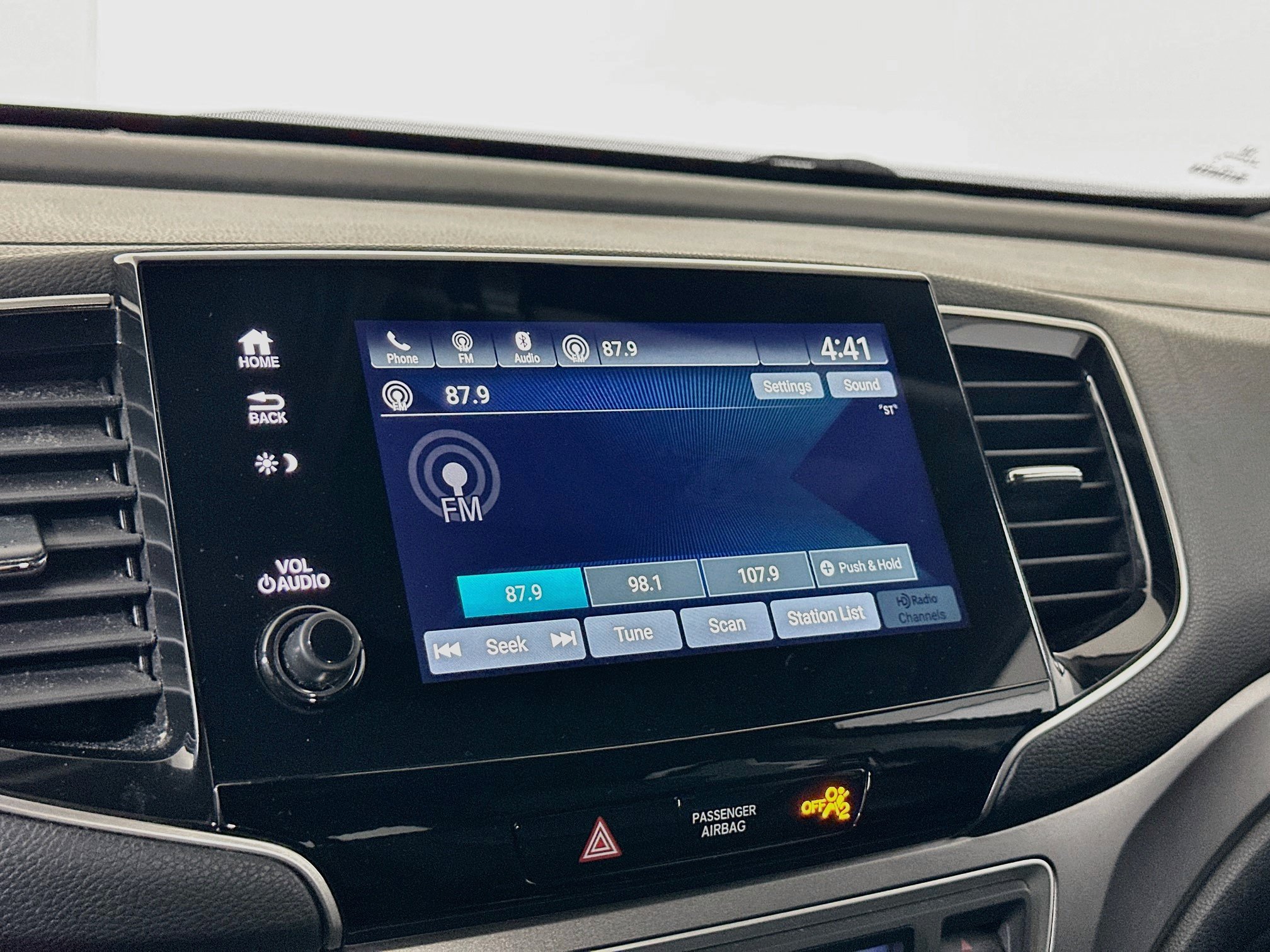 Used 2019 Honda Pilot EX-L image 19