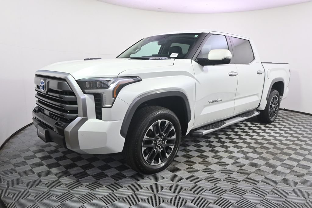 Used 2024 Toyota Tundra Limited AWD/4WD image 2