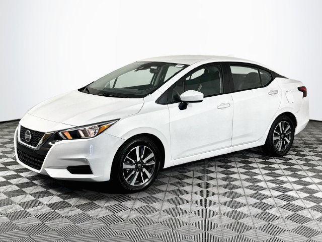 Used 2022 Nissan Versa SV FWD image 39