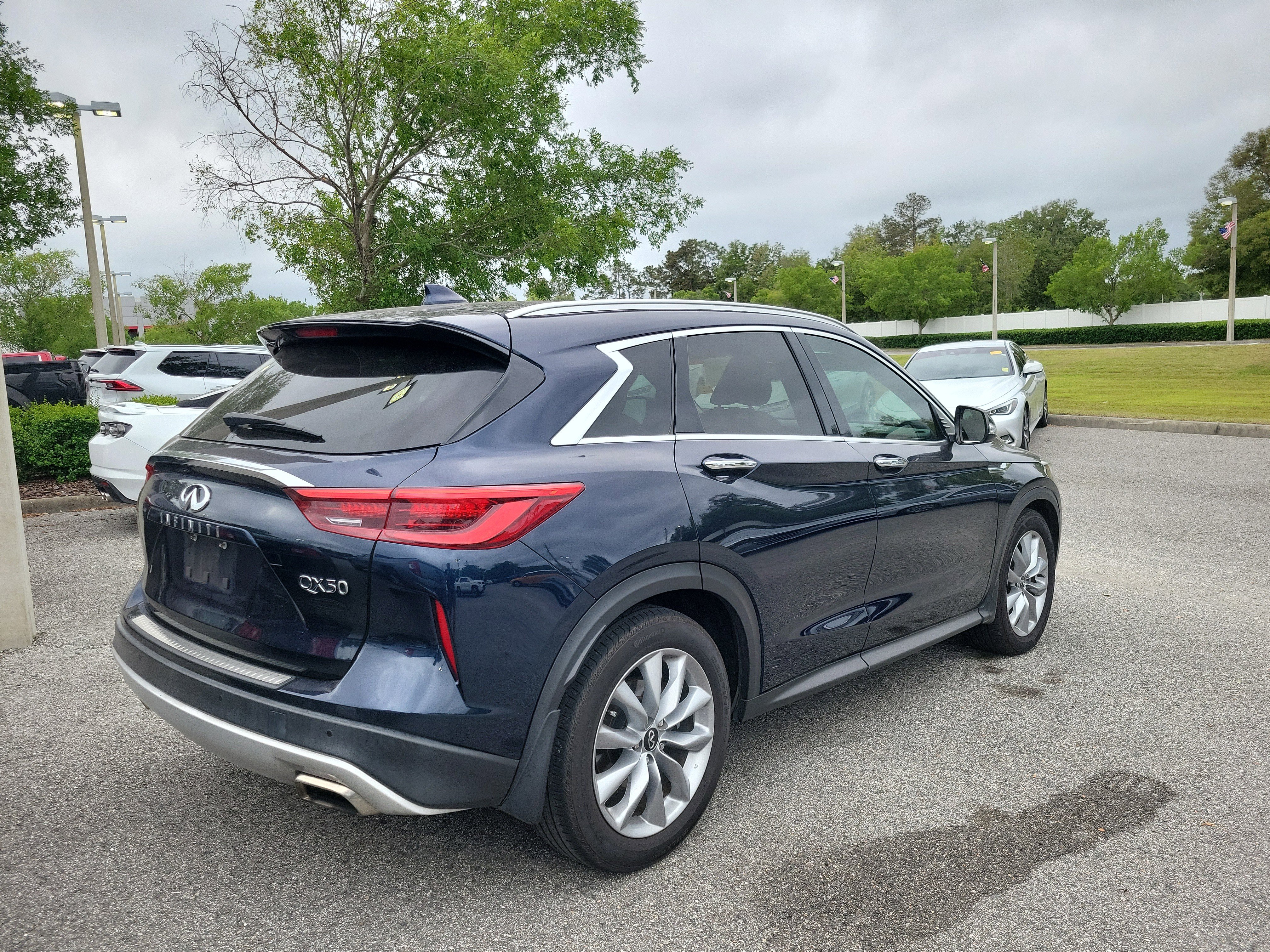 Used 2021 INFINITI QX50 Luxe FWD image 17