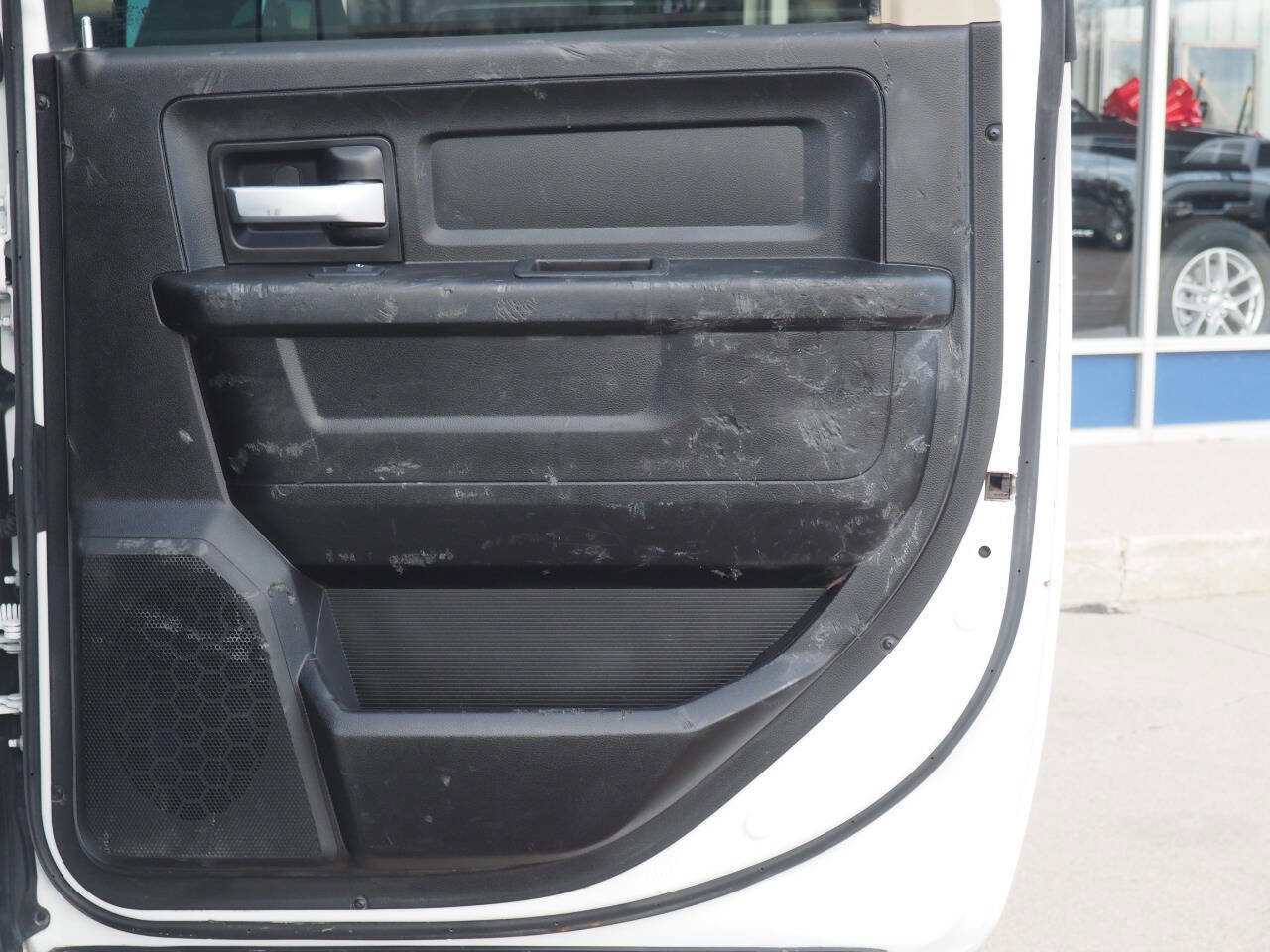 Used 2019 RAM 3500 Tradesman w/ Chrome Appearance Group image 12