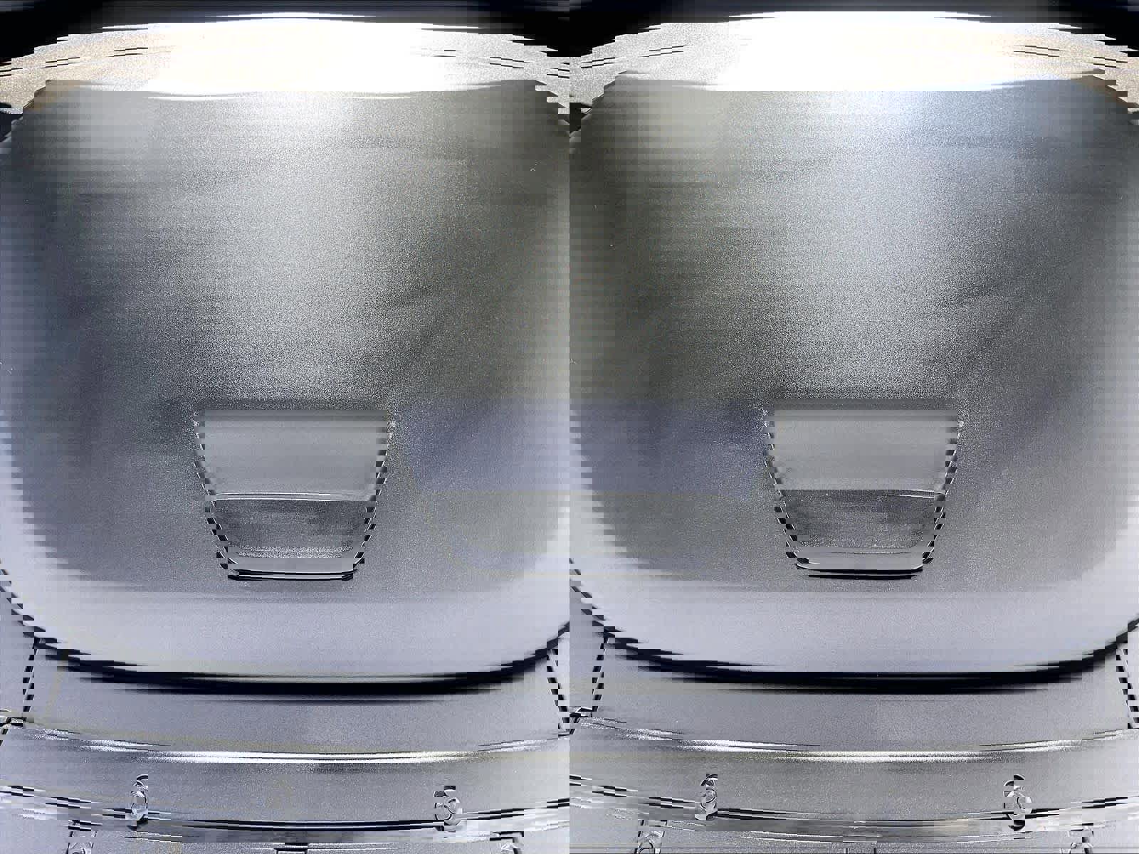 Used 2023 Volvo XC40 Recharge Plus w/ Protection Package Premier image 13