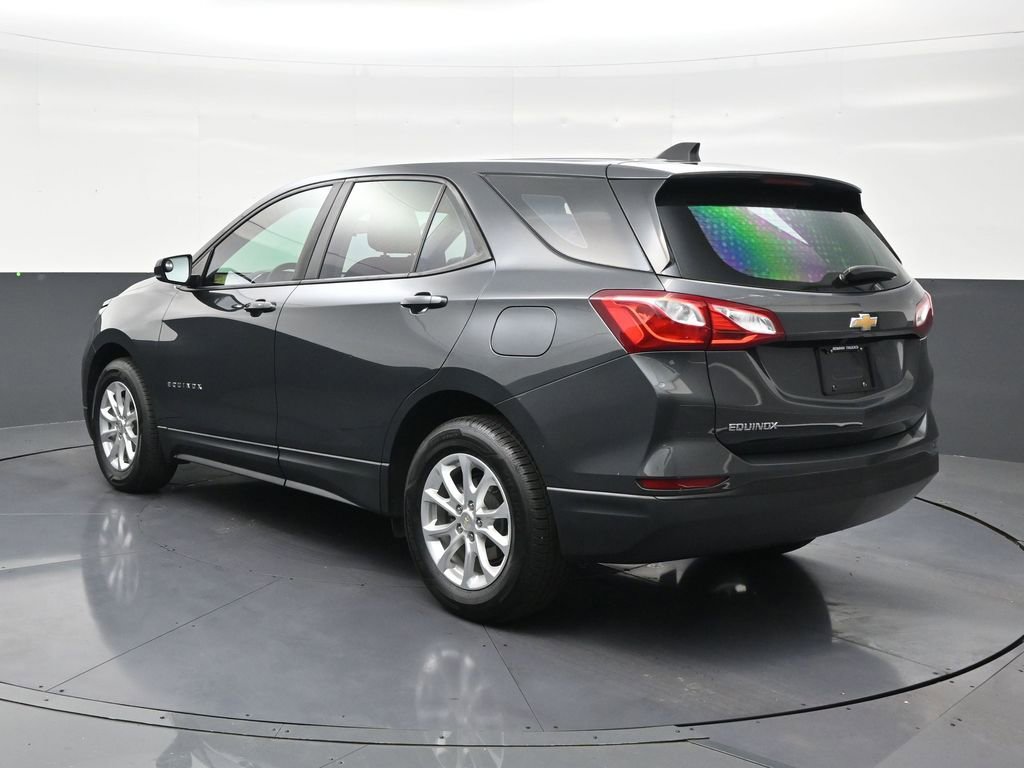 Used 2021 Chevrolet Equinox LS image 3