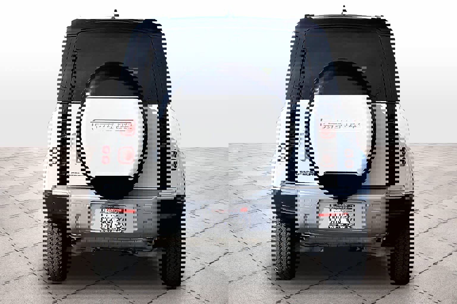 Used 2025 Land Rover Defender 110 S image 5