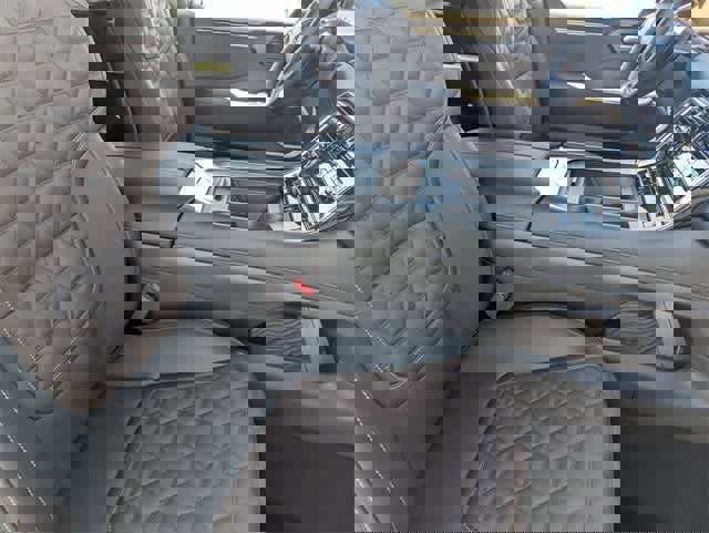 New 2026 Nissan Armada Platinum image 12