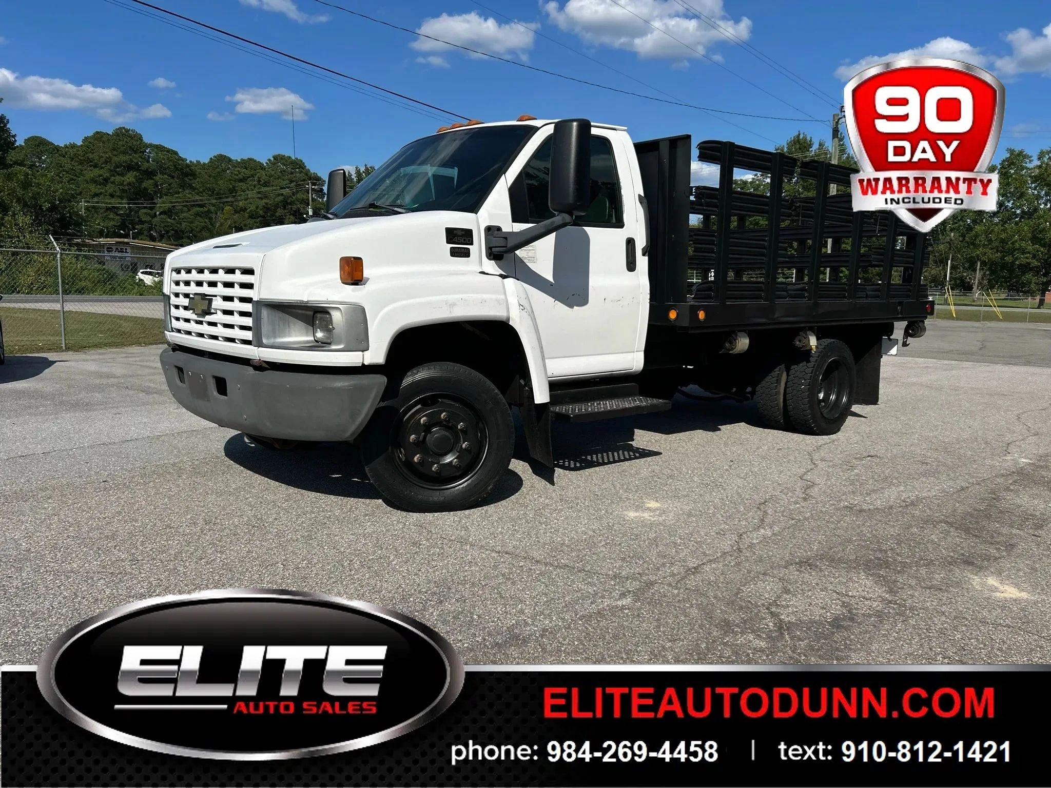 Used 2004 Chevrolet Kodiak C4500 2WD Regular Cab image 1